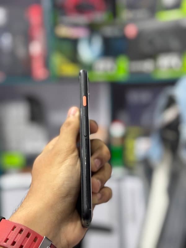 Google Pixel 4 With Box 7