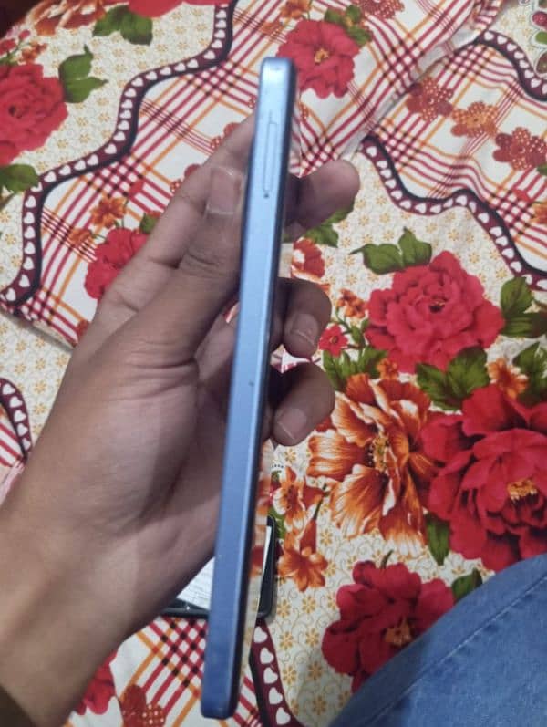 Redmi A3 4/128 Lush condition 3