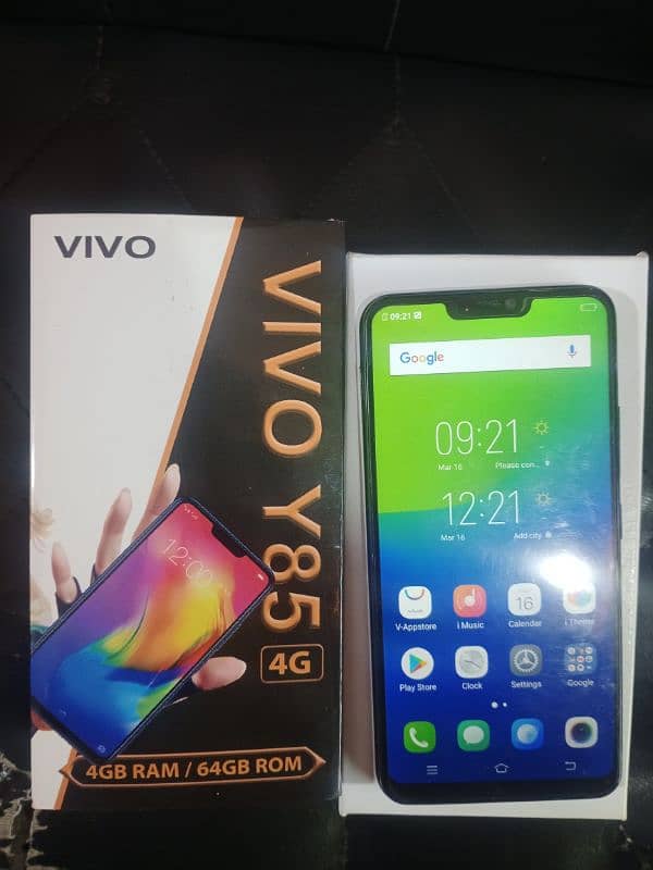 vivo y85 (4/64) ram full new with box and charger lush condition 10/10 2