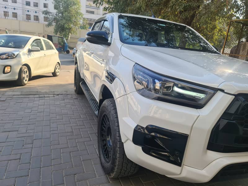 Toyot Hilux revo grs 2023 5