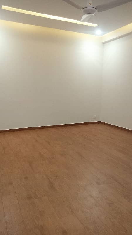 Brend New apartment available for Rent in Askari 11 sec-D Lahore 21