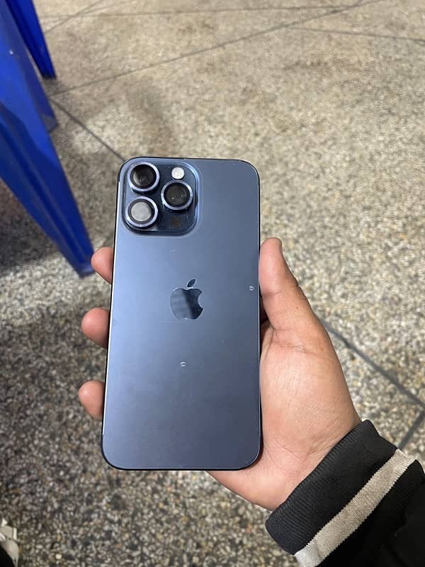 iphone 15 pro max 256 GB 4