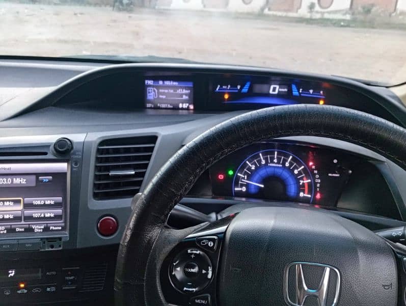 Honda Civic Oriel 2014 4