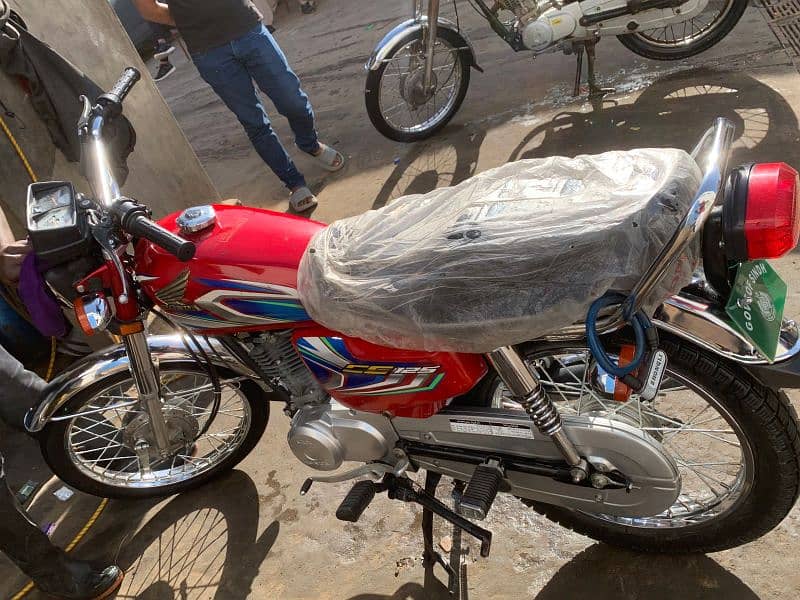 Honda 125 2022 Karachi register 4