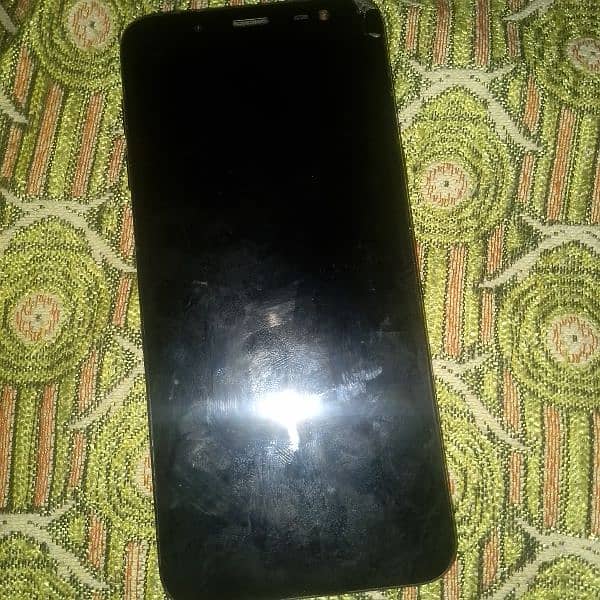 Samsung Galaxy j6 for sale near in Athal tech broken 8