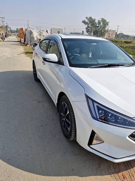 Hyundai Elantra GLS 2.0 Model 2021 8