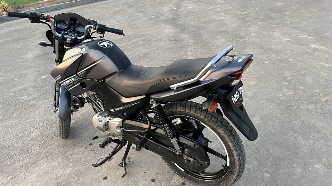 Yamaha YBR 125 2015 3