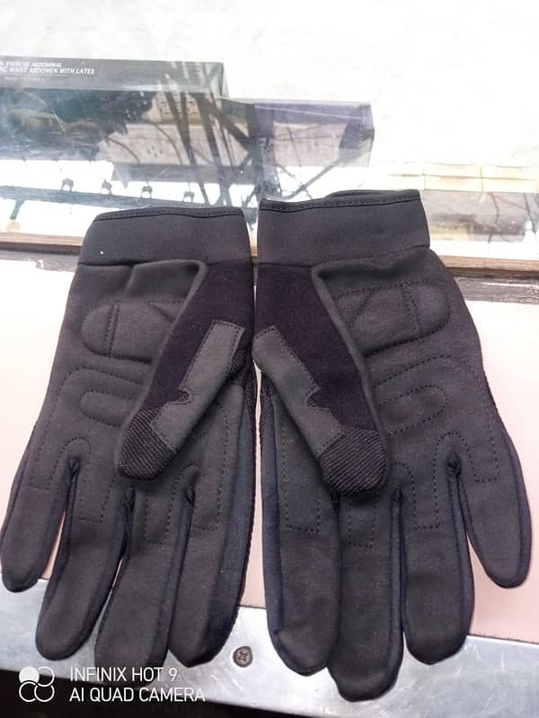 biker glove 10