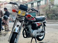 Honda 125 4000+ chali hai bs. .