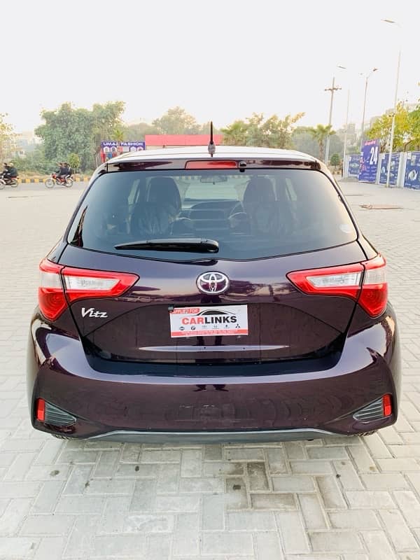 Toyota Vitz 2018 GRADE 4 4