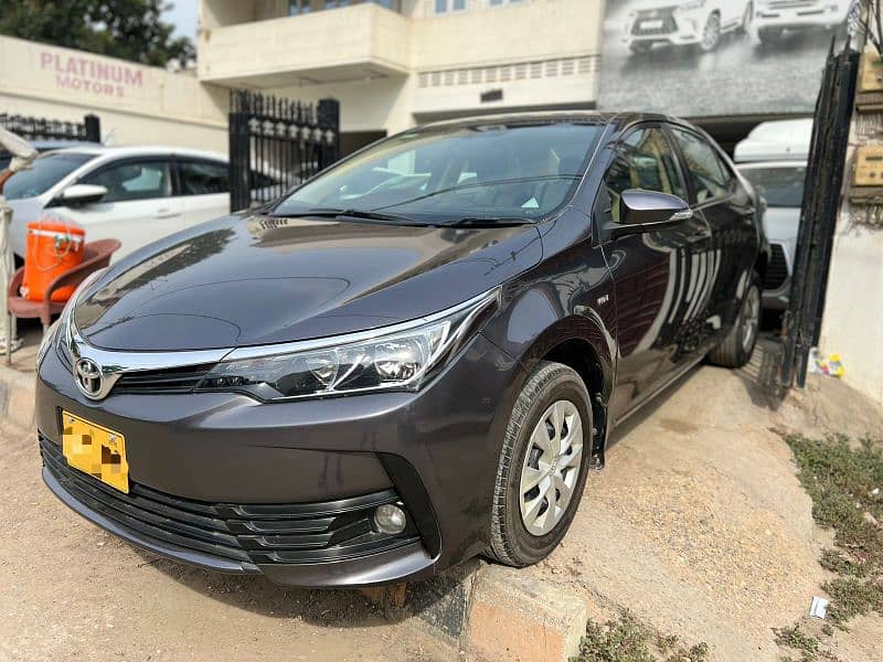 Toyota Corolla GLI 2018 Auto 2