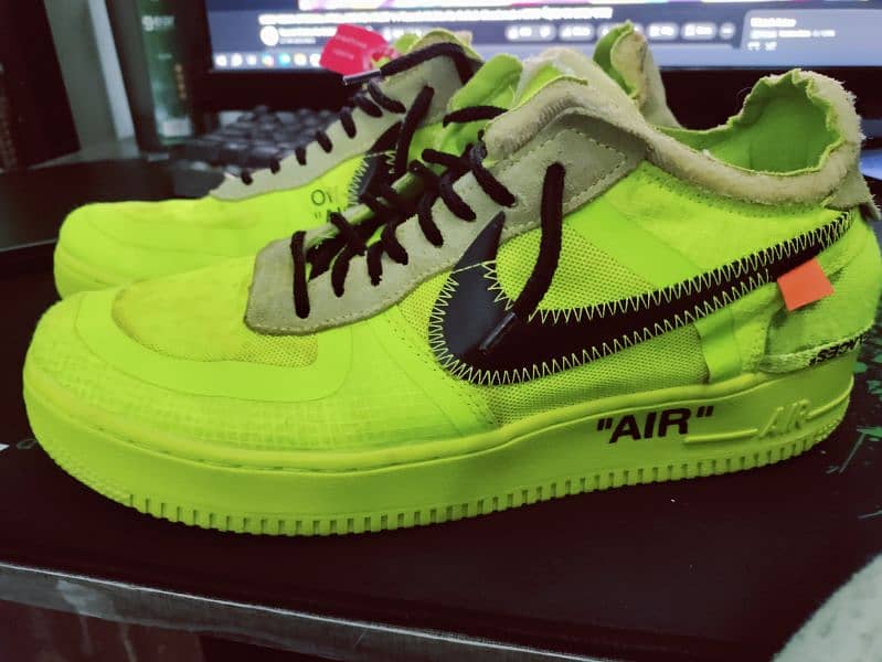 NIKE AIR FORCE 1 x OFF WHITE VOLT original 3