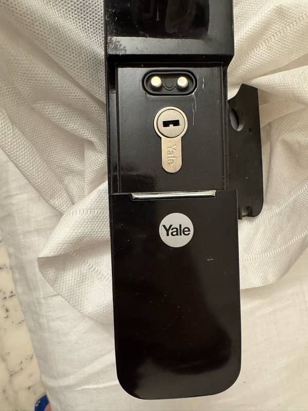 Original Yale digital lock with finger print scanner 5