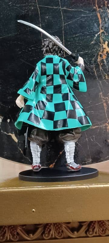 demon slayer tanjiro kamado action figure 3