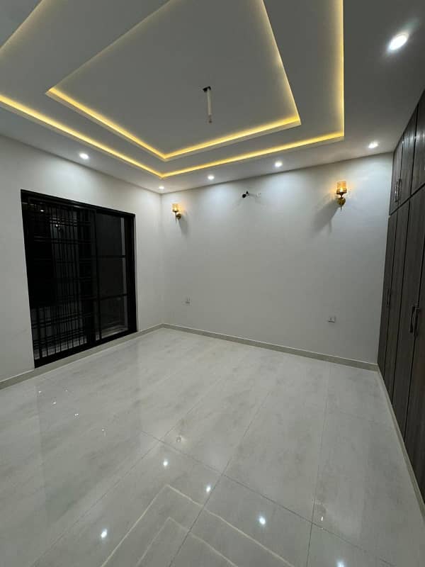 10 MARLA BRAND NEWHOUSE FOR SALE IN TALHA BLOCK BAHRIA TOWN LAHORE 3