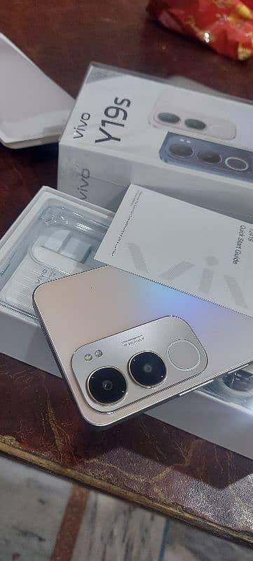 vivo y19s just box open never used 0