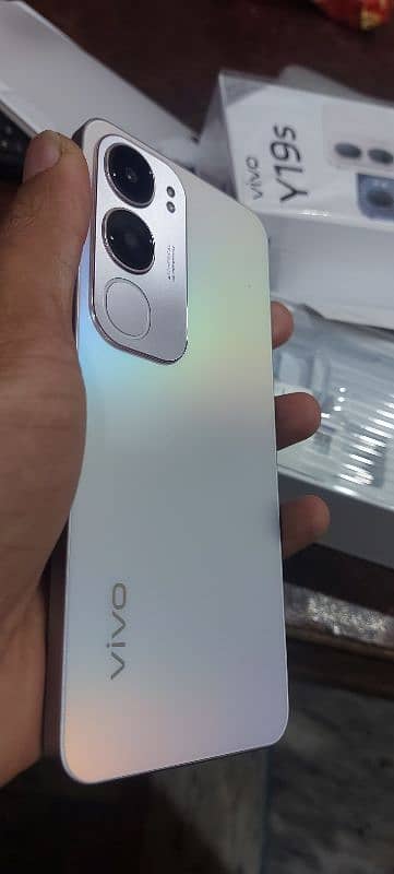 vivo y19s just box open never used 1