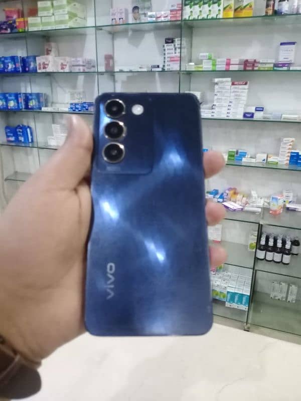 vivo y100 8+8/256  7 month warranty 3