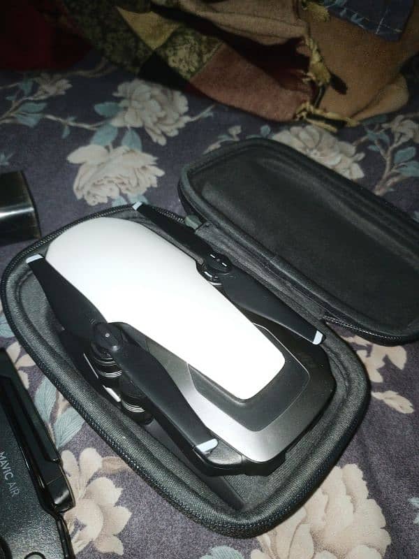 DJI Mavic Air (urgent selling) 1