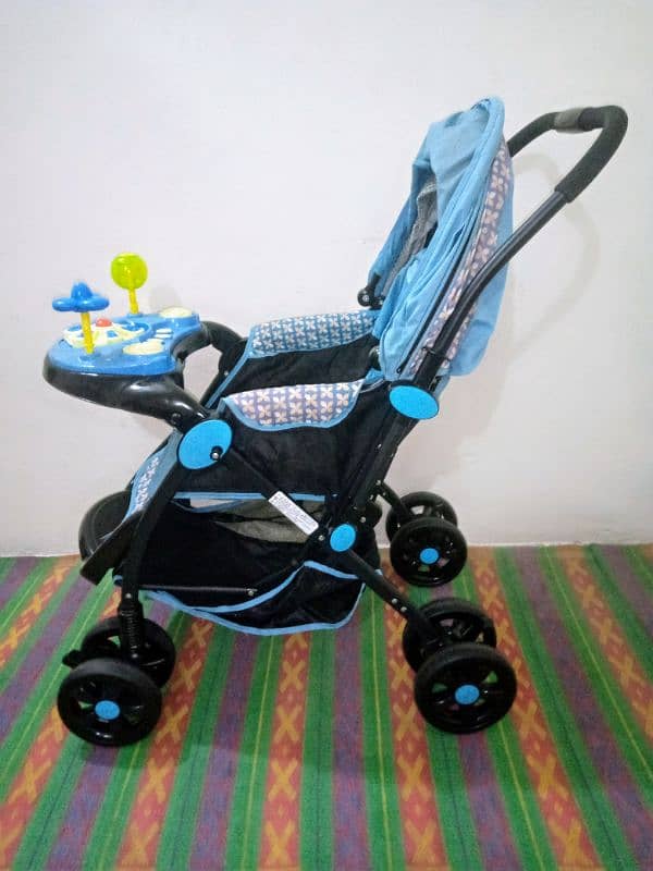 Beautiful Baby Pram O3358O8816O Call/Whatsap. Brand New 10