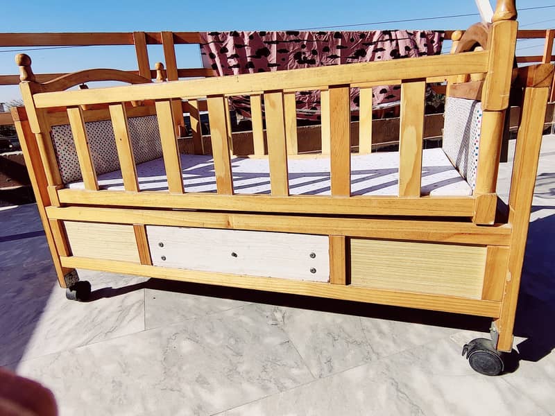 Baby cot with swing 6