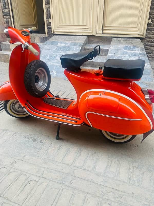 Vespa scooter 3