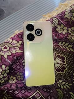 Dabba charger mobile just 2 month used to one hand