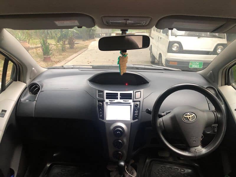 Toyota Vitz 2008 8