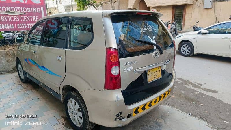 Toyota Avanza 2010 3