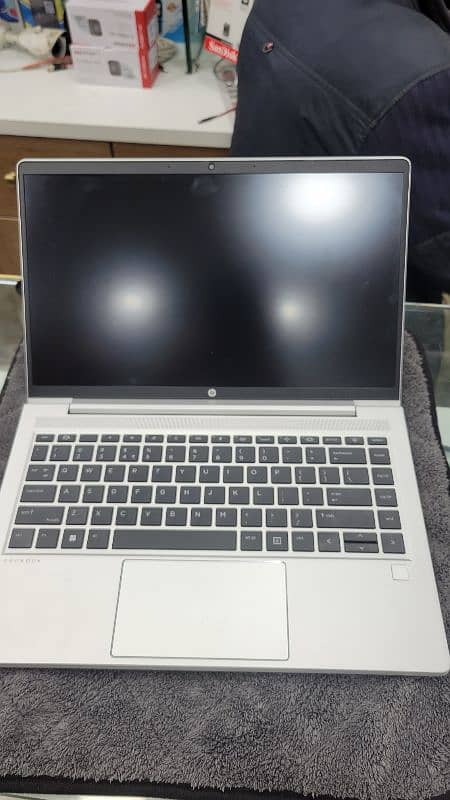 Hp probook 445 G8 (Equivalent to intel i7 11th gen) 6