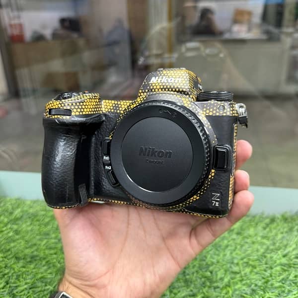 NIKON Z7-ii Mirrorless Full Frame BODY 1