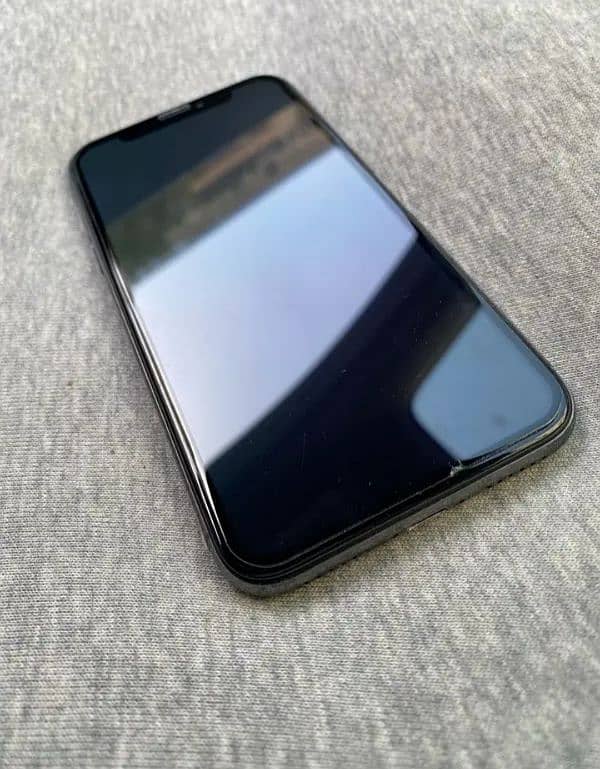 iPhone X - 64GB - Black 1