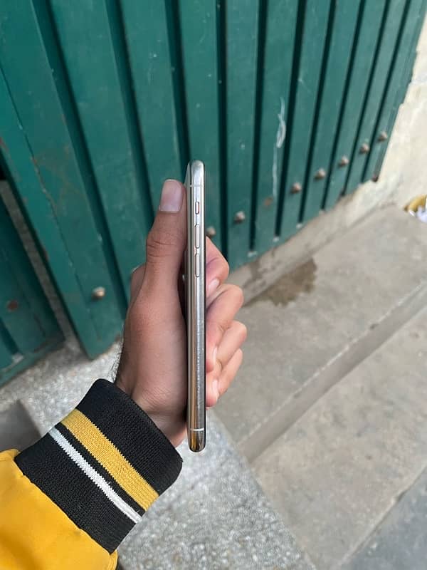 iphone 11 pro 64gb non pta FU 3