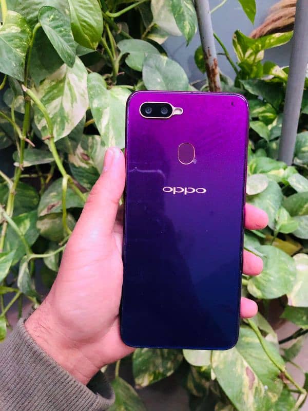 oppo f9 4/64gb with box 3