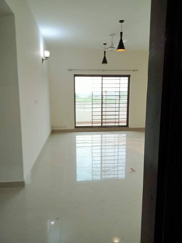 New apartment available for sale in Askari 11 sec-B Lahore 28