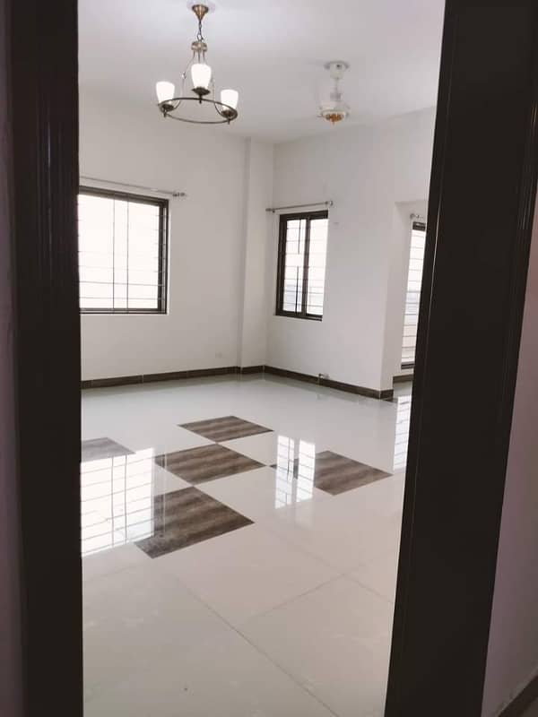 4-Bedroom Apartment for sale in Askari 11 sec-B Lahore 5