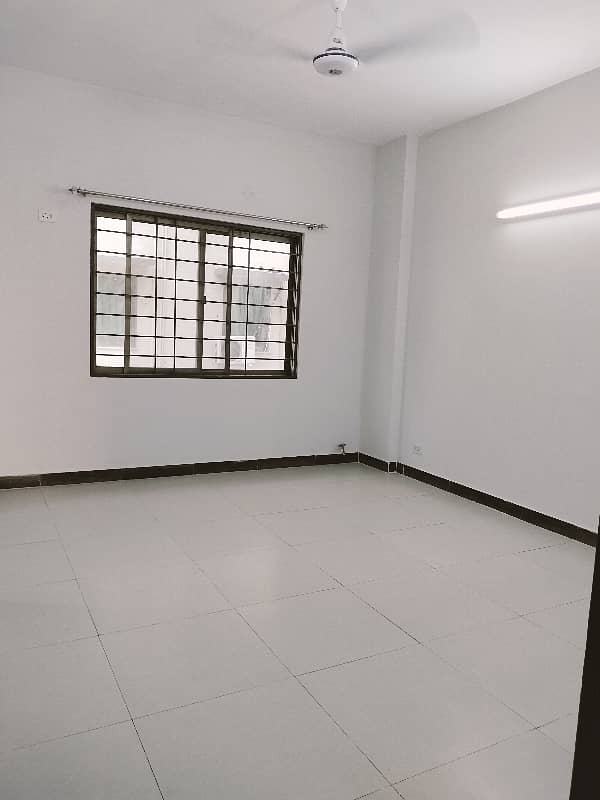 4-Bedroom Apartment for sale in Askari 11 sec-B Lahore 24