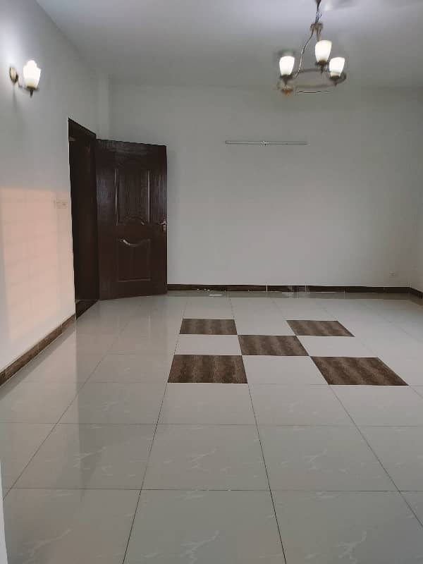 4-Bedroom Apartment for sale in Askari 11 sec-B Lahore 27