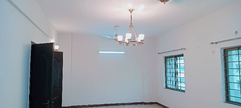 Apartment for Rent in Askari 11 sec-B Lahore 4