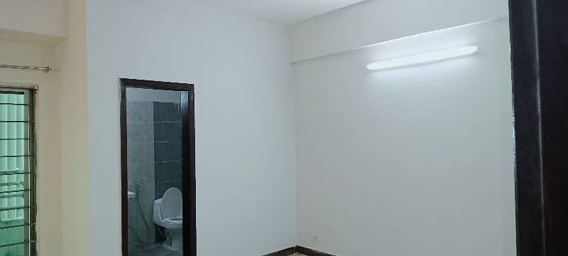 Apartment for Rent in Askari 11 sec-B Lahore 8