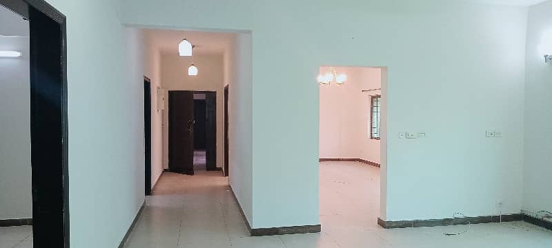 Apartment for Rent in Askari 11 sec-B Lahore 9