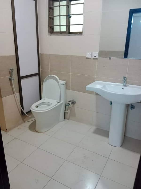 Apartment for Rent in Askari 11 sec-B Lahore 30