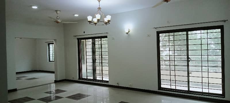 Apartment for Rent in Askari 11 sec-B Lahore 44