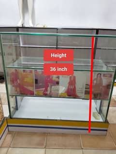 "Glass Display Counter with 3 Shelves for Sale - Perfect for Shops"