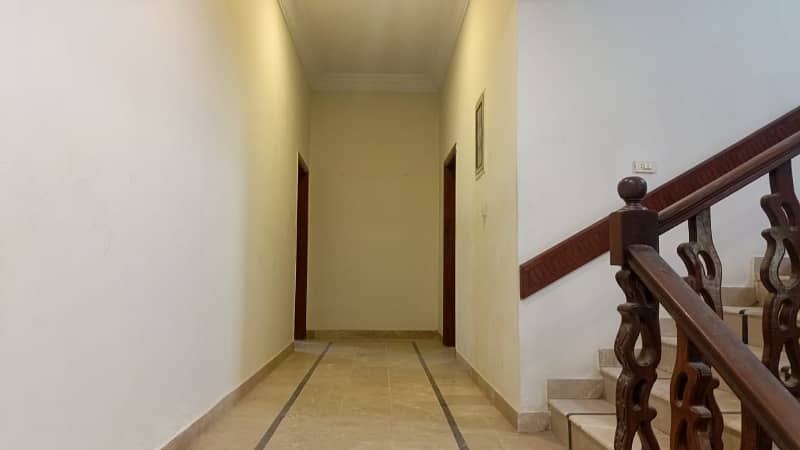 Spacious 5-Bedroom Bungalow for Rent in DHA Phase 6 10