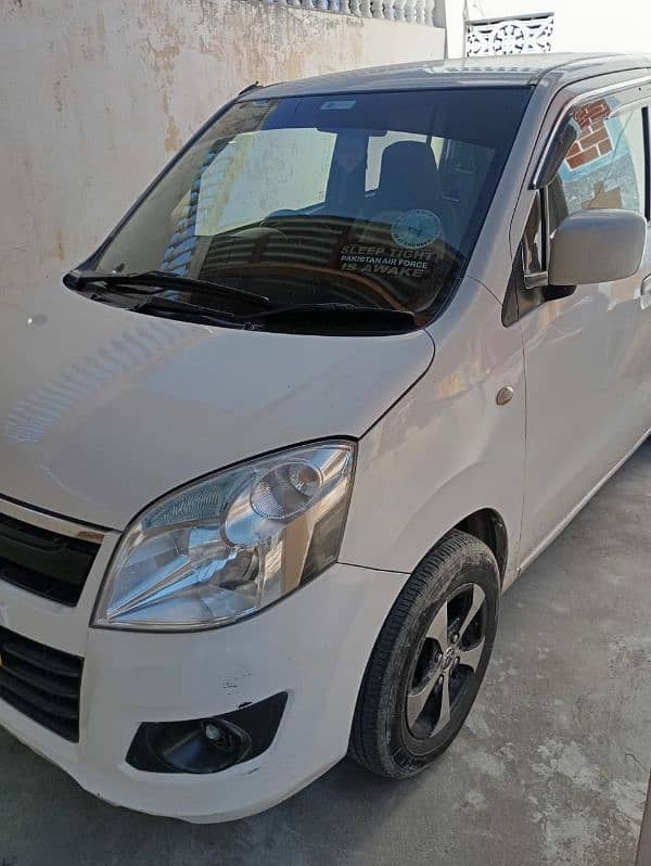 Suzuki Wagon R 2017 1