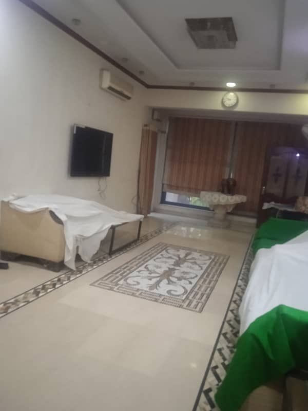 Semi Commercial at Main Boulevard Luxurious Kanal House For Sale Faisal Town 17