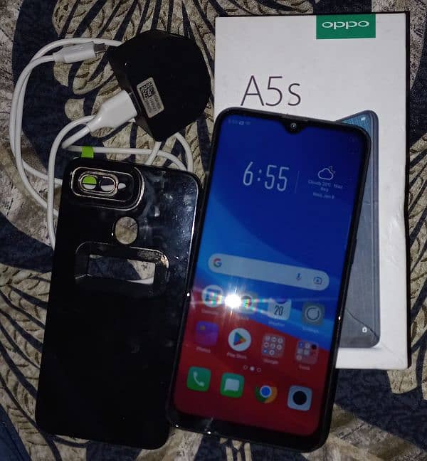 OPPO A5s 3gb/ 32gb with box charger original good condition 3