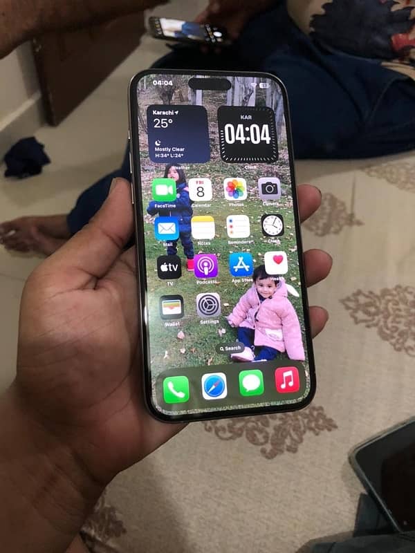 IPhone 15pro max 256GB 0