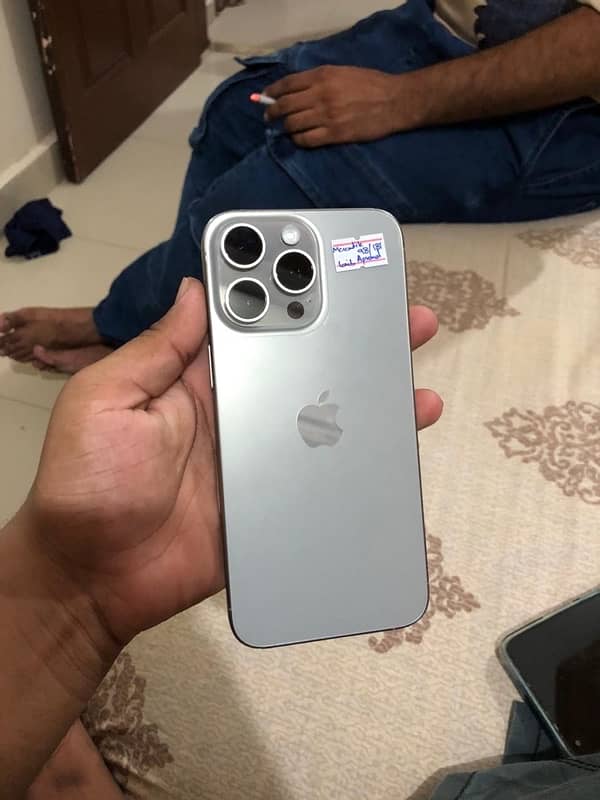 IPhone 15pro max 256GB 1